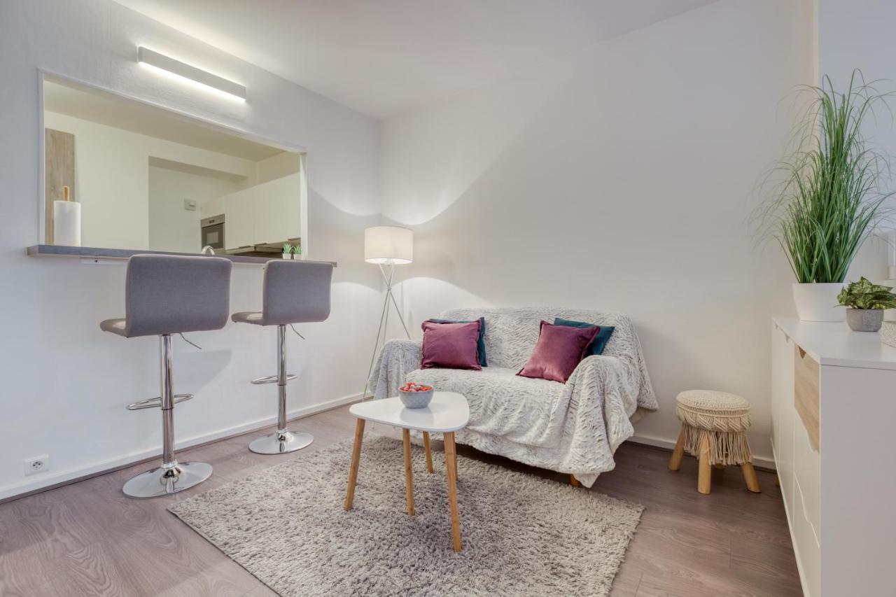 Le Cocon Des Couples Tout Proche Versailles - En Face De L'Hopital Mignot Le Chesnay  Bagian luar foto